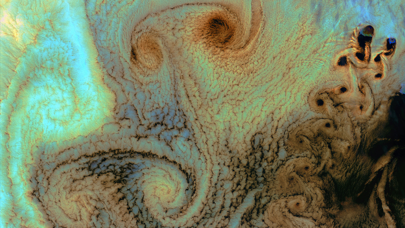 Illustration for article titled 32 Mesmerizing Photos of Vortices, From Soap Bubbles to Spiral Galaxies